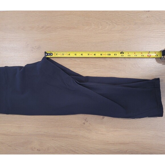 CLEARANCE Athleta Womens 'Mind Over Matter' Capri Leggings SZ Medium Crisscross - Picture 9 of 14